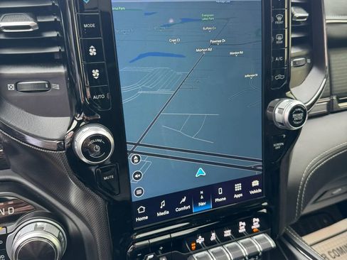 Used 2022 RAM 1500 Limited image 17