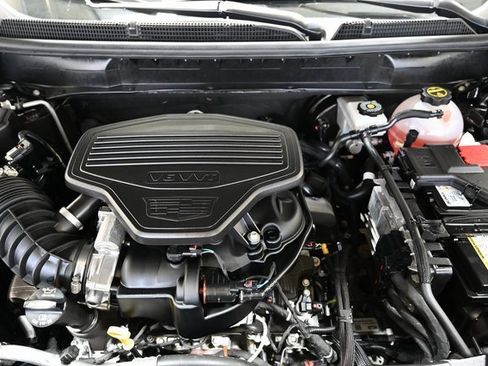 Used 2025 Cadillac XT5 Premium Luxury image 30