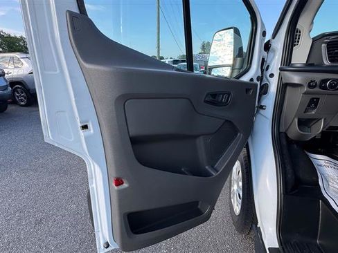 Used 2023 Ford E-Transit Medium Roof RWD image 29