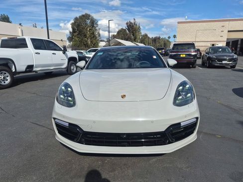 Used 2019 Porsche Panamera GTS image 3