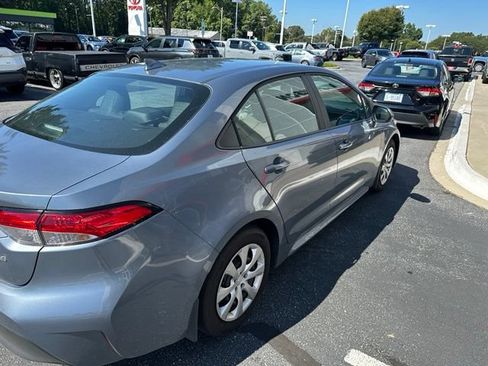 Used 2026 Toyota Corolla LE FWD image 8