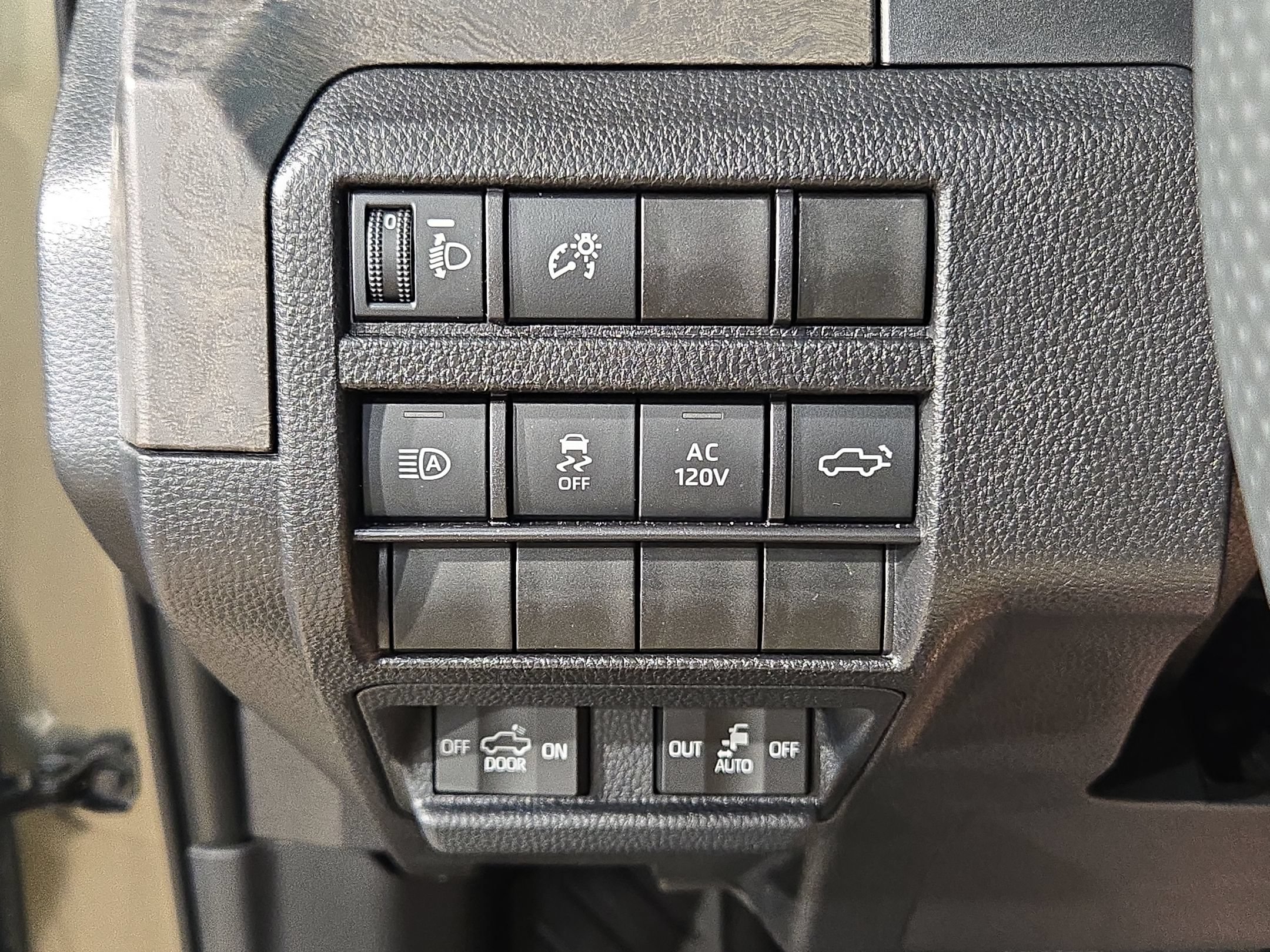 Certified 2026 Toyota Tacoma Limited AWD/4WD image 26