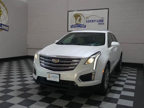 Used 2017 Cadillac XT5 Luxury AWD/4WD image 4