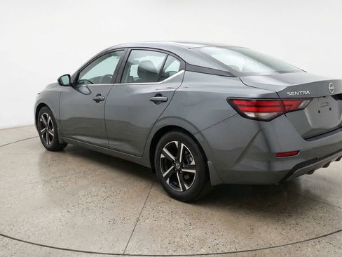 Used 2025 Nissan Sentra SV image 6