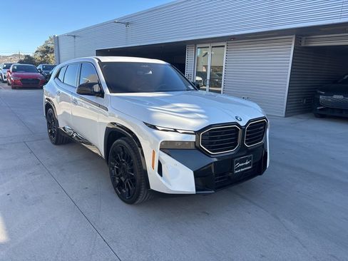 Used 2023 BMW XM image 3