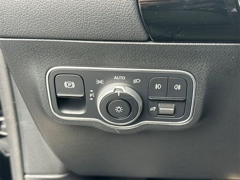 Certified 2026 Mercedes-Benz GLA 250 4MATIC image 32