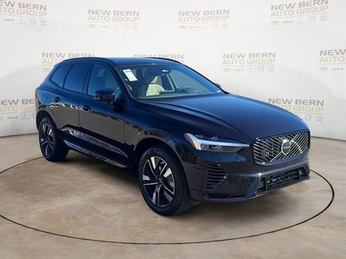 New 2026 Volvo XC60 T8 Core w/ Climate Package AWD/4WD image 7