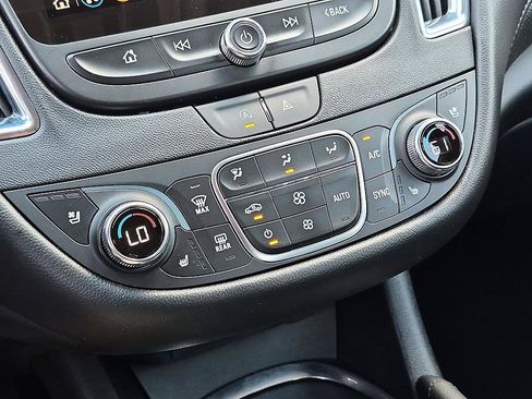 Certified 2024 Chevrolet Malibu LT FWD image 24