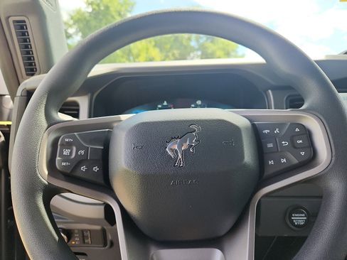 New 2025 Ford Bronco Base image 13