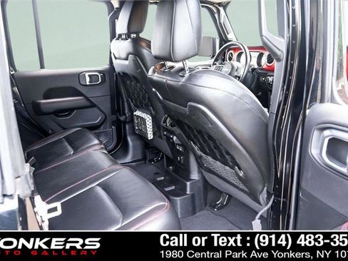 Used 2021 Jeep Wrangler Unlimited Rubicon image 39