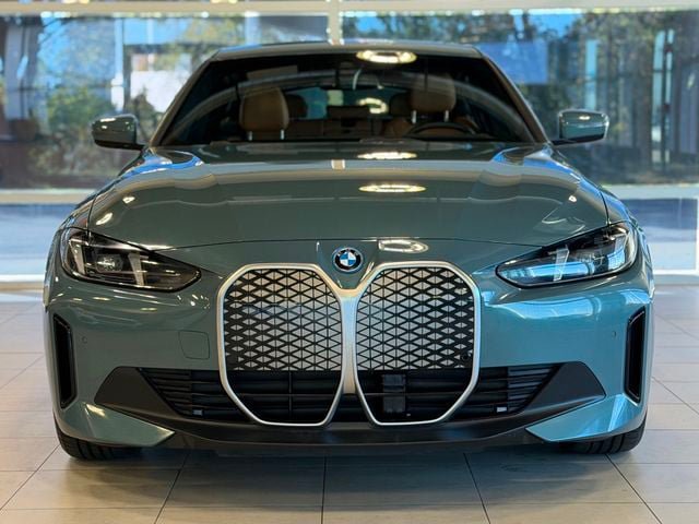 Used 2025 BMW i4 eDrive40 w/ Premium Package RWD image 2