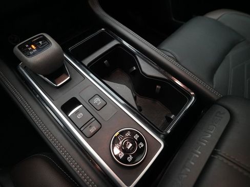 Certified 2023 Nissan Pathfinder Platinum AWD/4WD image 17