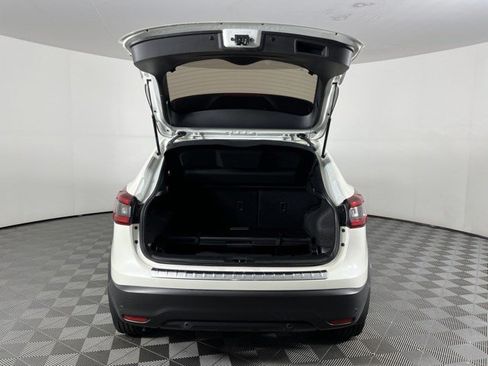 Used 2021 Nissan Rogue Sport SV FWD image 47