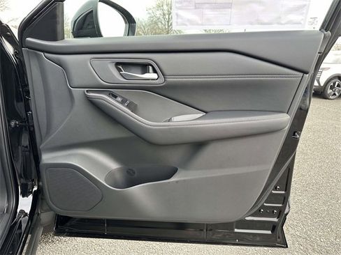 New 2026 Nissan Rogue SV image 8