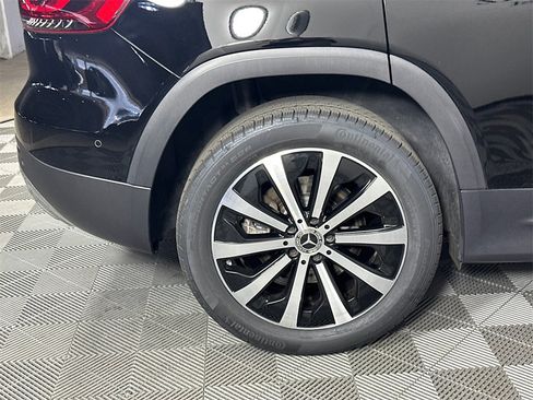 Certified 2022 Mercedes-Benz GLB 250 w/ Premium Package Lite image 19