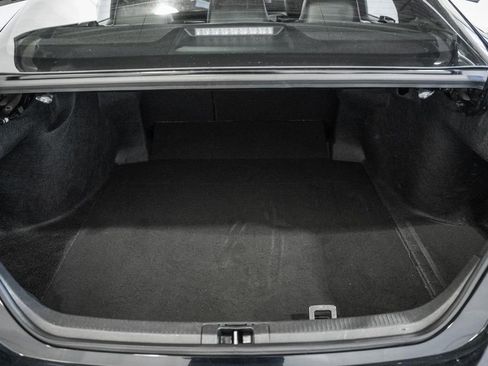 Used 2025 Toyota Camry SE image 9