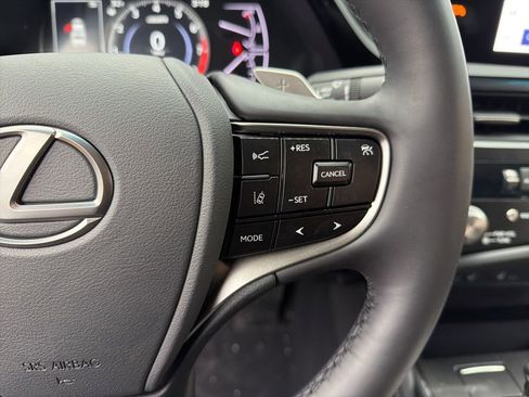 New 2025 Lexus ES 350 w/ Premium Package image 11