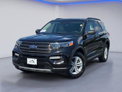Certified 2023 Ford Explorer XLT w/ Equipment Group 202A AWD/4WD image 2
