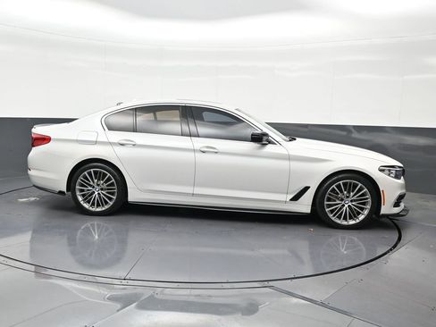 Used 2020 BMW 530i w/ Convenience Package RWD image 7