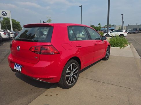 Used 2016 Volkswagen Golf SE w/ Lighting Package FWD image 5