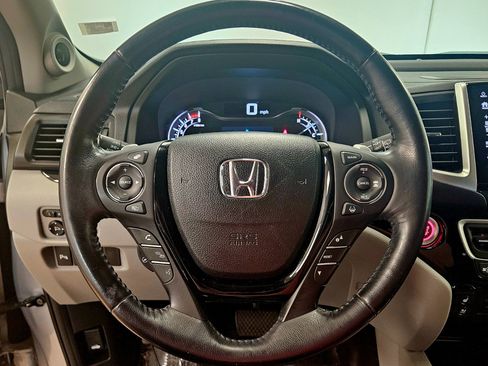 Used 2018 Honda Pilot Elite image 30