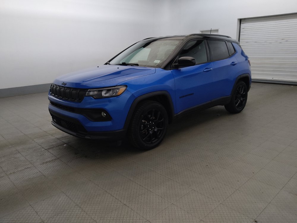 Used 2022 Jeep Compass Latitude FWD image 2