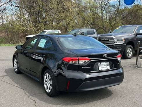 Used 2024 Toyota Corolla LE image 4