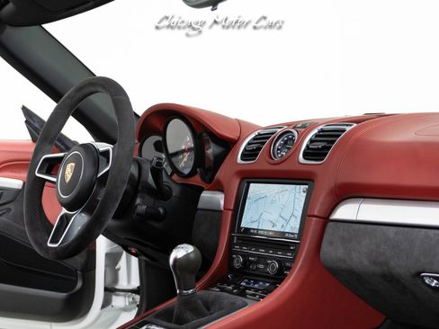 Used 2016 Porsche Boxster Spyder image 42