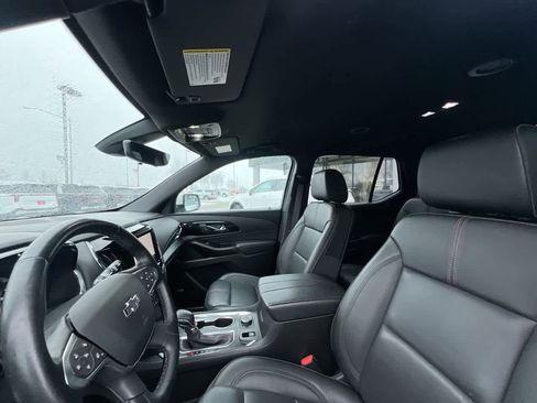 Used 2023 Chevrolet Traverse RS image 22
