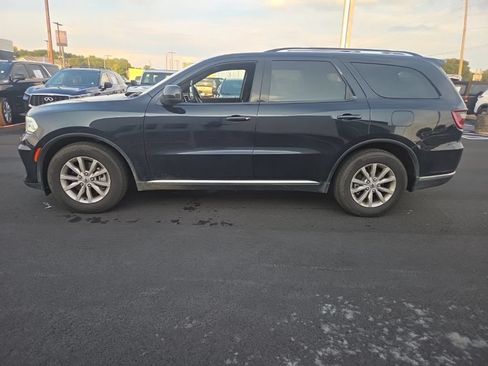 Used 2024 Dodge Durango SXT w/ 3rd Row Seating Group RWD image 7