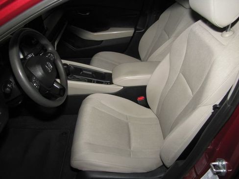 Certified 2023 Honda Accord EX image 9