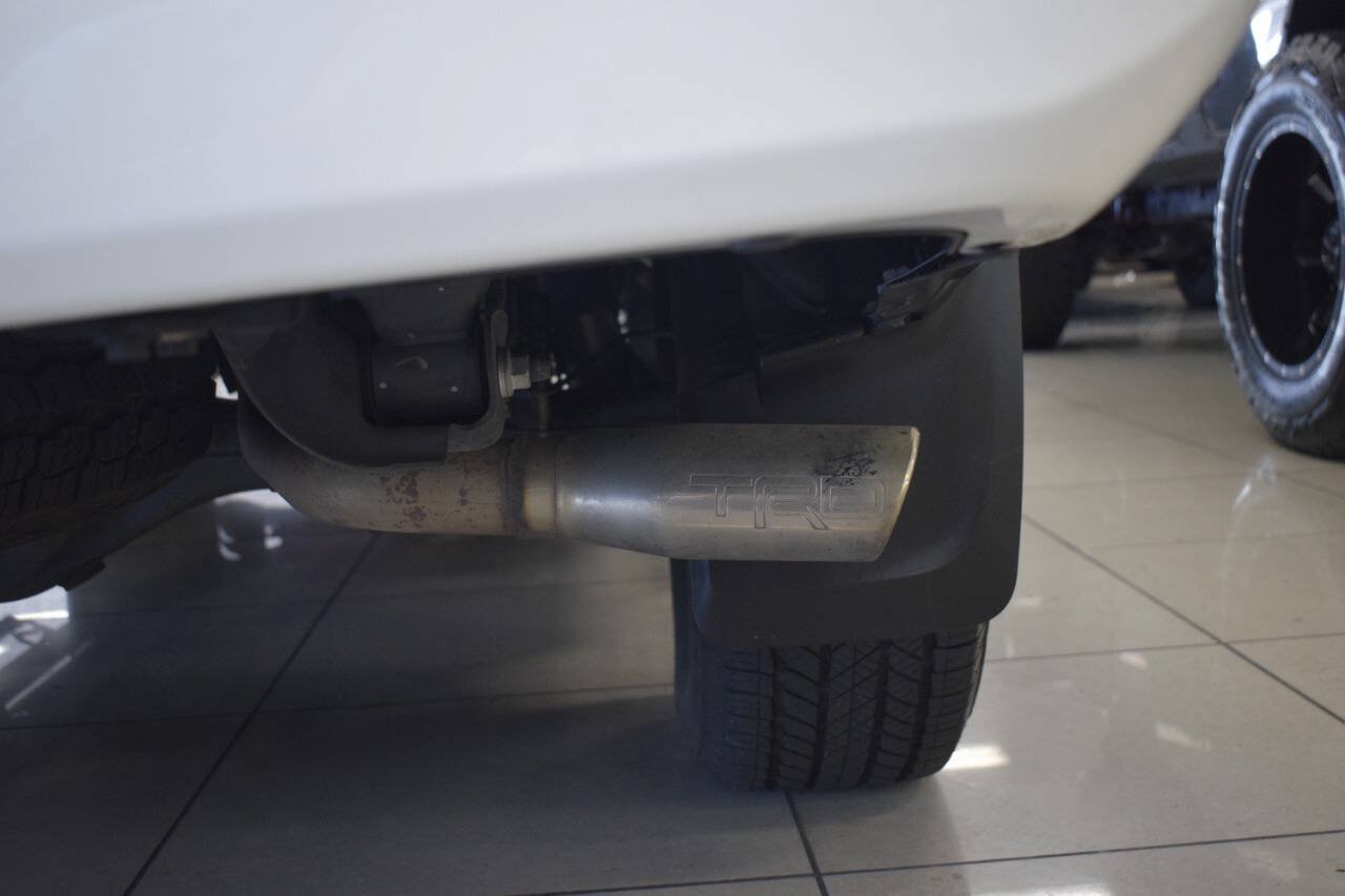 Used 2017 Toyota Tacoma TRD Pro AWD/4WD image 45