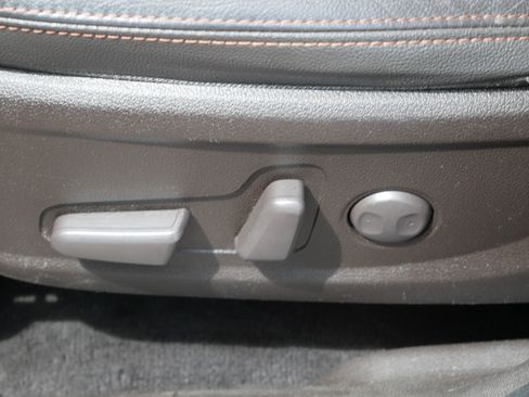 Used 2020 Hyundai Santa Fe SEL w/ Convenience + Premium Package AWD/4WD image 20