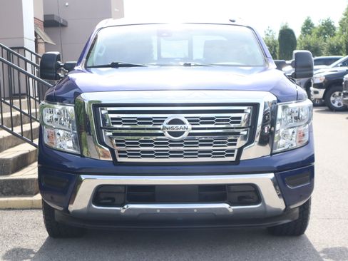 Used 2021 Nissan Titan SV w/ SV Convenience Package AWD/4WD image 4