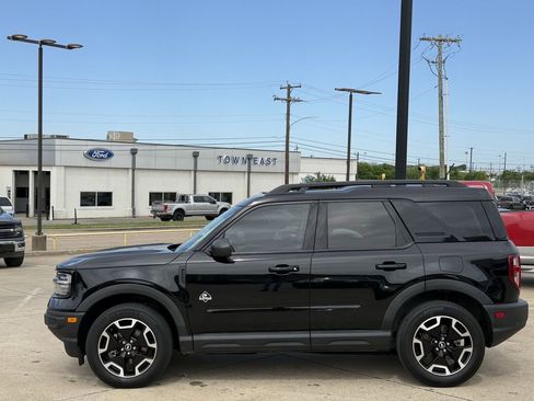 Certified 2023 Ford Bronco Sport Outer Banks w/ Tech Package image 3