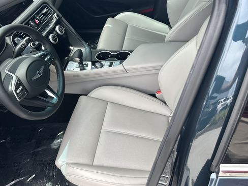 Certified 2023 Genesis G70 2.0T RWD image 16