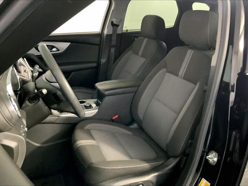 Used 2025 Chevrolet Blazer LT AWD/4WD image 22
