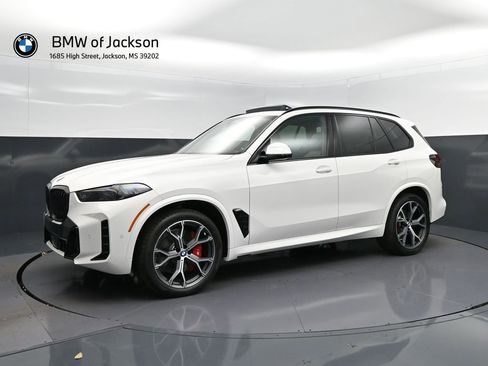 New 2026 BMW X5 xDrive40i w/ M Sport Package AWD/4WD image 3