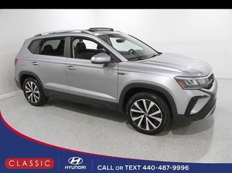 Used 2023 Volkswagen Taos SE w/ Panoramic Sunroof Package AWD/4WD video 1