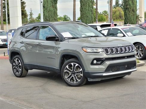Used 2023 Jeep Compass Limited image 2
