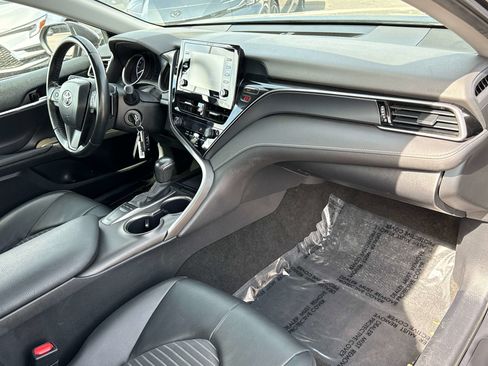 Used 2024 Toyota Camry SE FWD image 19