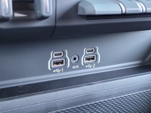 New 2026 RAM 2500 Big Horn AWD/4WD image 14