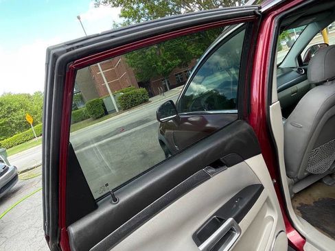 Used 2009 Saturn Vue XE image 12