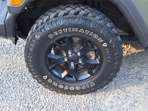 Used 2023 Jeep Wrangler Sport image 18