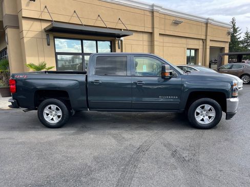 Used 2018 Chevrolet Silverado 1500 LT w/ All Star Edition image 8