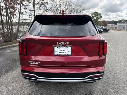 Certified 2023 Kia Sorento SX image 6