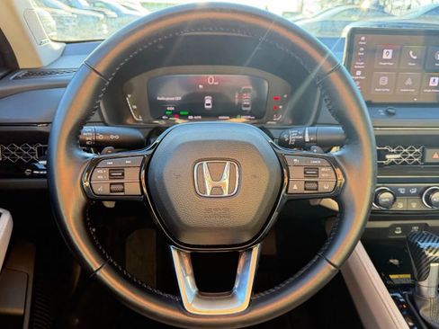 Used 2023 Honda Accord Touring image 16