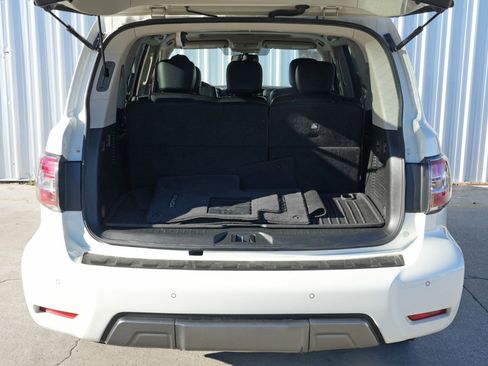 Used 2020 Nissan Armada SL w/ Premium Package image 9