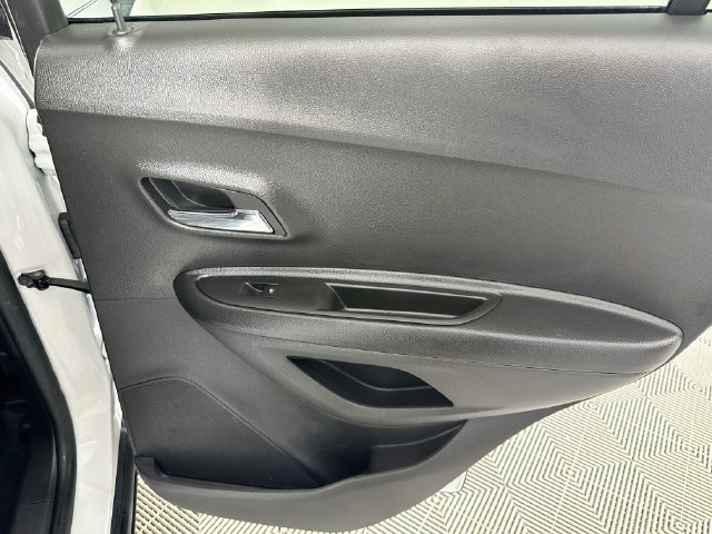 Used 2021 Chevrolet Trax LS w/ Tint and Cruise Package FWD image 24