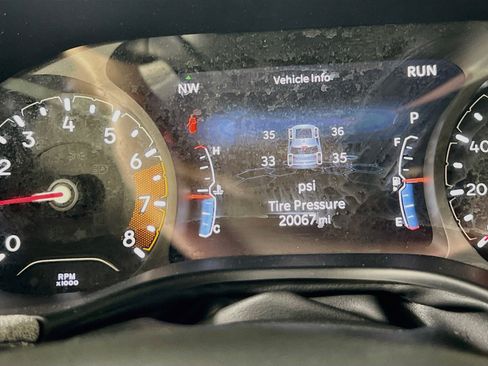 Used 2023 Jeep Compass Latitude AWD/4WD image 12